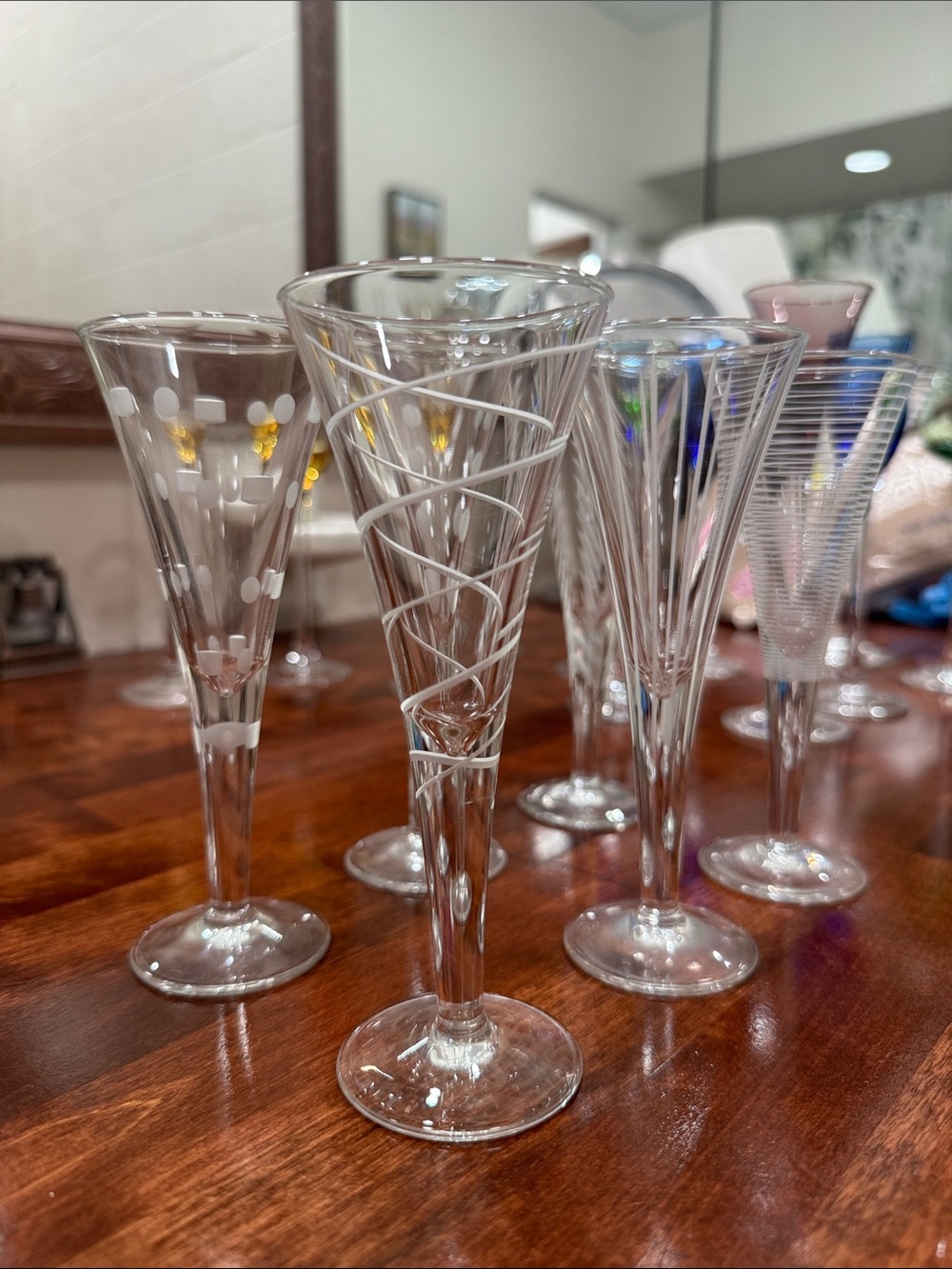 Clear Mini Crystal Etched Champagne Flutes - Set of Decorative Glasses